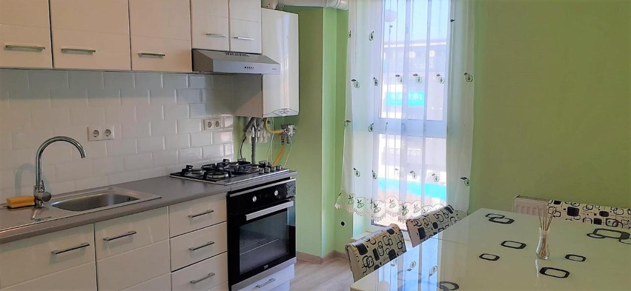 Apartament Nyx Floreşti エクステリア 写真