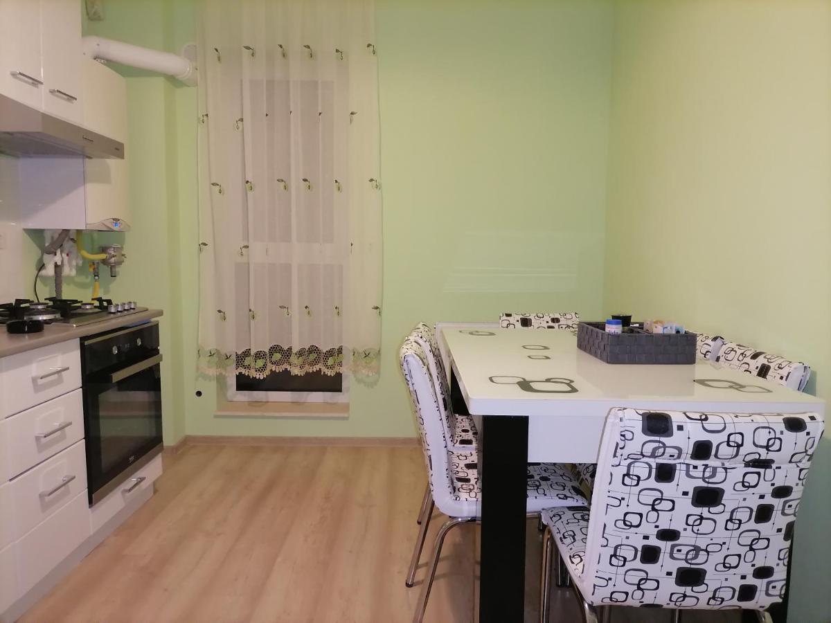 Apartament Nyx Floreşti エクステリア 写真